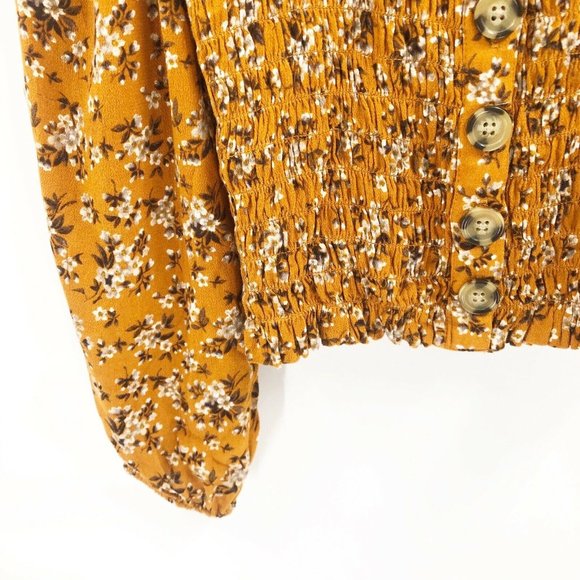 American Eagle Floral Crop Top Smocked Buttons S - Picture 2 of 5